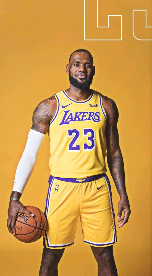 意媒：尤文冬窗很难签下贝尔纳韦，其3千万身价是主要障碍（意媒：尤文冬窗追贝尔纳韦受阻，3000万身价成最大难关）