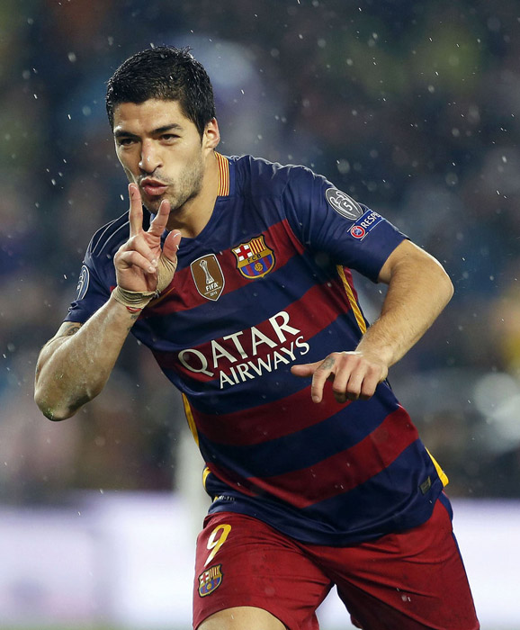 76人多点开花，半场狂轰11记三分得到69分（76人火力全开，半场飙进11记三分豪取69分）